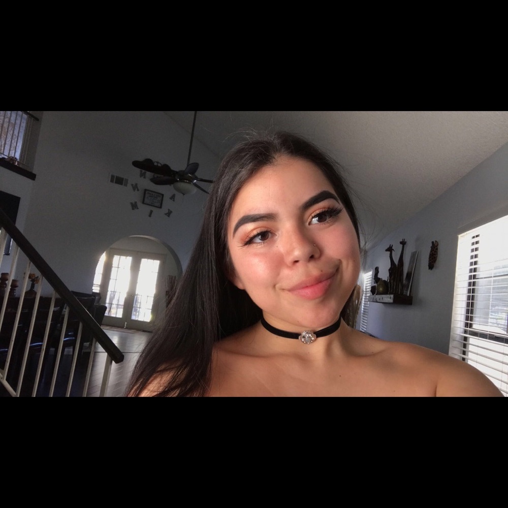 Meet your Posher, Kenia